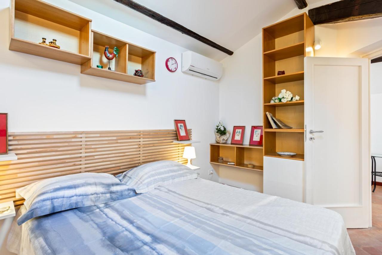 Liberta Frame Apartment With Terrace And Etna View Catania Exterior photo